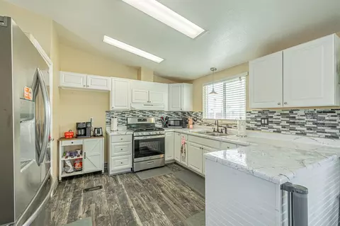 Undisclosed, Adelanto, CA 92301 photo 15