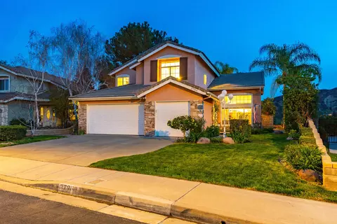 27964 Glade Ct, Castaic, CA 91384