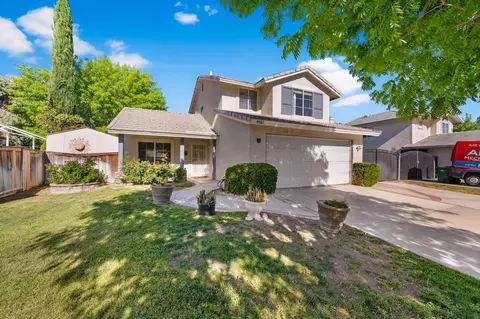 Exterior - 44611 Stonebridge Ln, Lancaster, CA 93536 photo 1 of 11