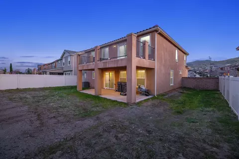 Exterior - 2831 Wandoo Rd, Palmdale, CA 93551 photo 5 of 12