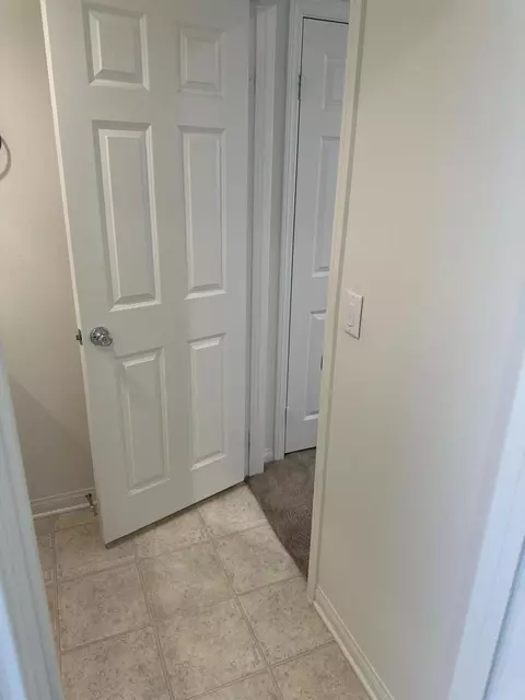 Entry Way - 2831 Wandoo Rd, Palmdale, CA 93551 photo 7 of 11