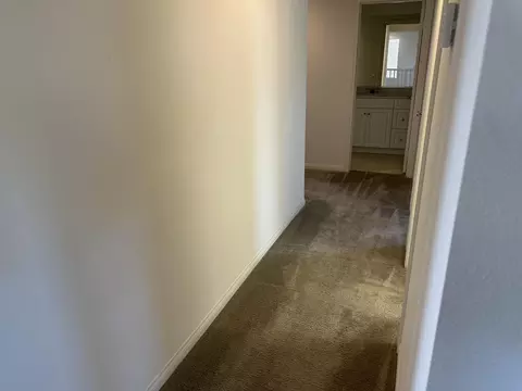 Entry Way - 2831 Wandoo Rd, Palmdale, CA 93551 photo 4 of 11