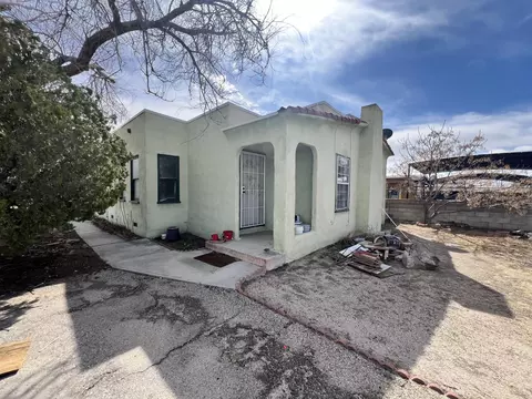 2750 Dixie St, Rosamond, CA 93560