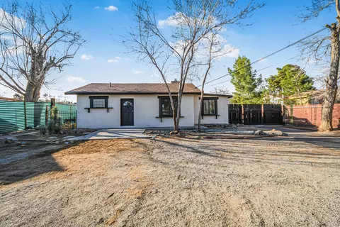 12514 Avenue V10 E, Pearblossom, CA 93553