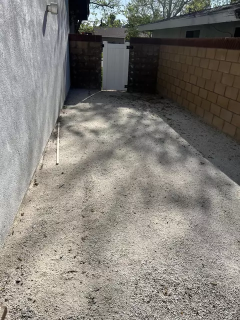 Exterior - 44040 Halcom Ave, Lancaster, CA 93536 photo 8 of 14