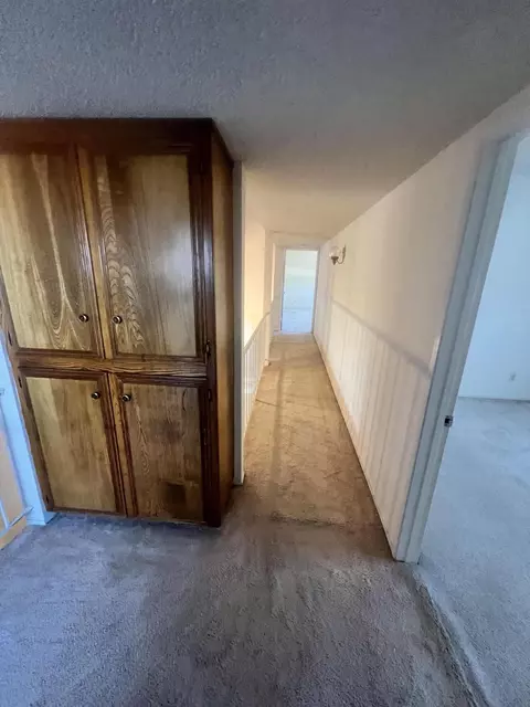 Entry Way - 44040 Halcom Ave, Lancaster, CA 93536 photo 2 of 4