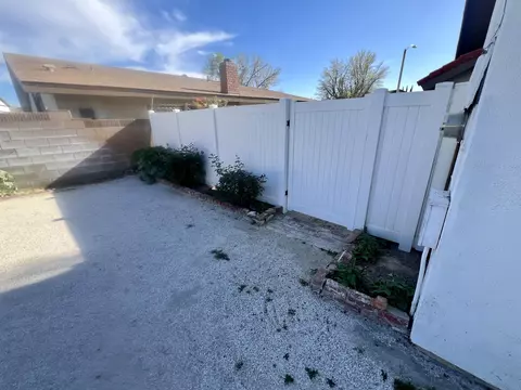 Exterior - 44040 Halcom Ave, Lancaster, CA 93536 photo 12 of 14