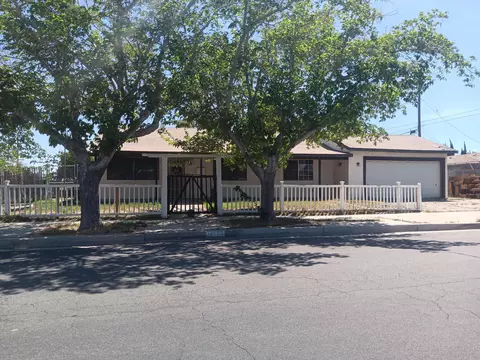38560 2nd St E, Palmdale, CA 93550 photo 1