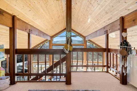 Entry Way - 29811 Greenwater Dr, Tehachapi, CA 93561 photo 2 of 3