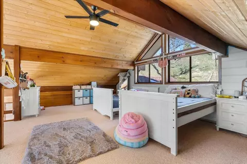 Bedroom - 29811 Greenwater Dr, Tehachapi, CA 93561 photo 5 of 8