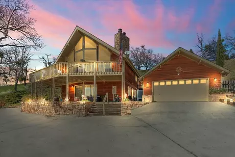 29811 Greenwater Dr, Tehachapi, CA 93561