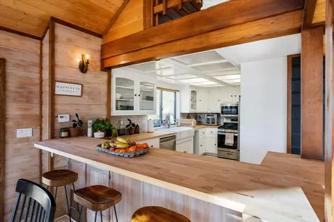 Kitchen - 29811 Greenwater Dr, Tehachapi, CA 93561 photo 1 of 5