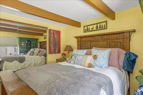 Bedroom - 27981 Skyline Dr, Tehachapi, CA 93561 photo 2 of 4