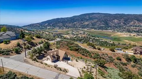 View/Area - 27981 Skyline Dr, Tehachapi, CA 93561 photo 3 of 6