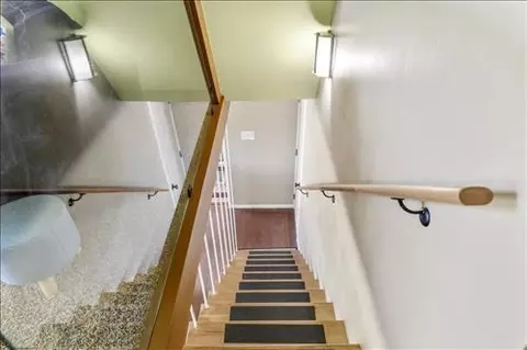 Entry Way - 27981 Skyline Dr, Tehachapi, CA 93561 photo 3 of 3