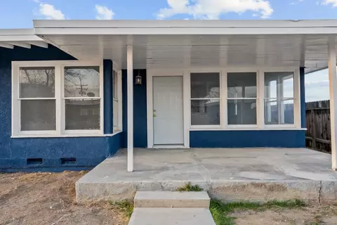 Exterior - 13057 Davenport St, North Edwards, CA 93523 photo 2 of 6