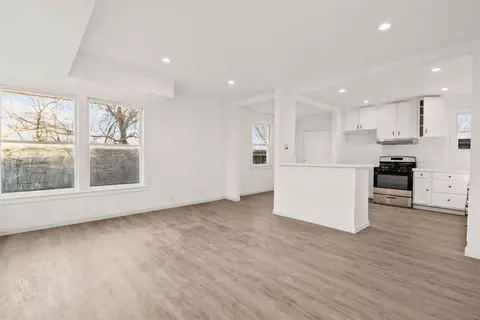Living - 13057 Davenport St, North Edwards, CA 93523 photo 2 of 5