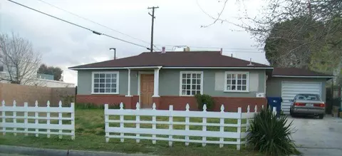 1102 Ovington St W, Lancaster, CA 93534