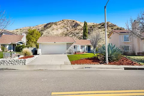 29536 Poppy Meadow St, Canyon Country, CA 91387