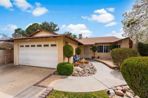 5222 Ave L8 W, Lancaster, CA 93536