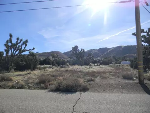 Vic Hacienda Dr Oliver L Drive, Palmdale, CA 93551