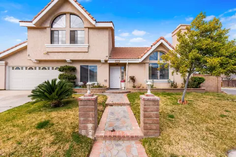 37717 53 Rd St E, Palmdale, CA 93552