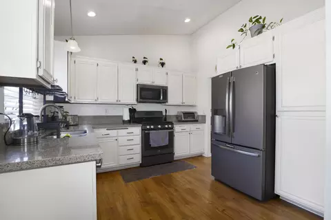 1511 East Avenue J6, Lancaster, CA 93535 photo 9
