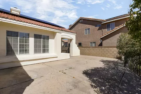 1511 E Avenue J6 E, Lancaster, CA 93535
