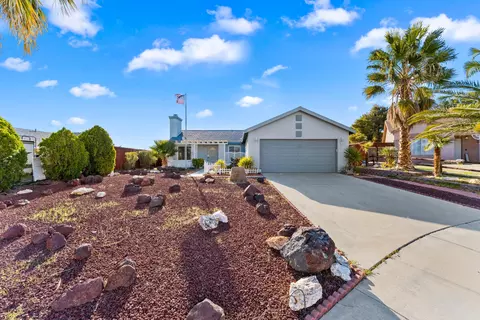 3833 Hatcher Pl, Rosamond, CA 93560