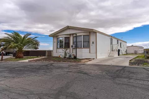 2000 Windcurrent Dr #147, Rosamond, CA 93560 photo 17