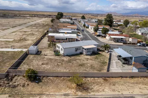 2000 Windcurrent Dr #147, Rosamond, CA 93560 photo 14