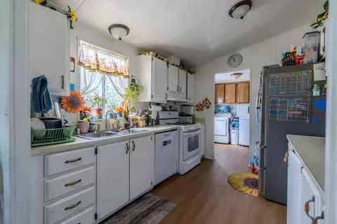 2000 Windcurrent Dr #147, Rosamond, CA 93560 photo 6