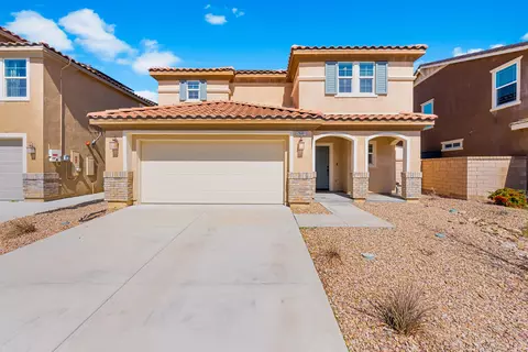 2601 Mulberry Ln, Palmdale, CA 93551