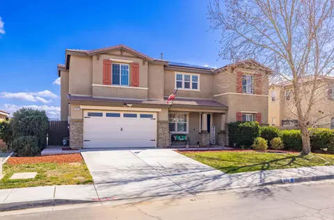 1644 Amargosa Dr, Palmdale, CA 93551