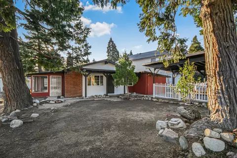 42916 Chippewa St, Lake Hughes, CA 93532