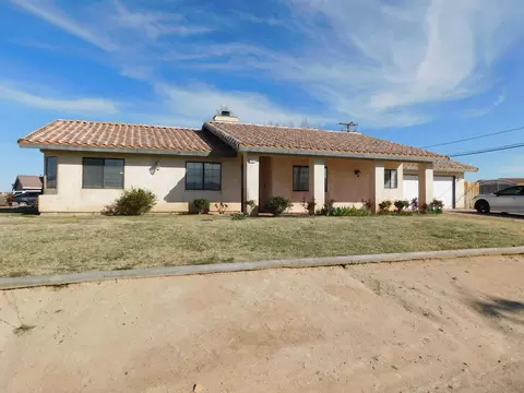 21450 Ives St, California City, CA 93505