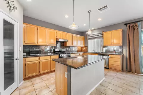 Kitchen - 44225 Rucker St, Lancaster, CA 93535 photo 2 of 4