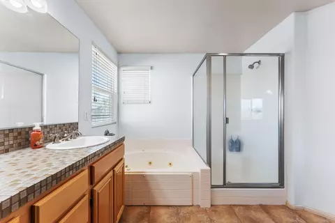 Bath - 44225 Rucker St, Lancaster, CA 93535 photo 3 of 3
