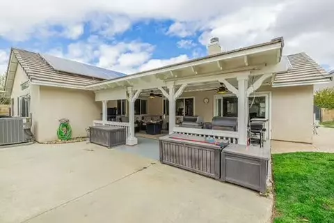40407 Milan Dr, Palmdale, CA 93551 photo 10