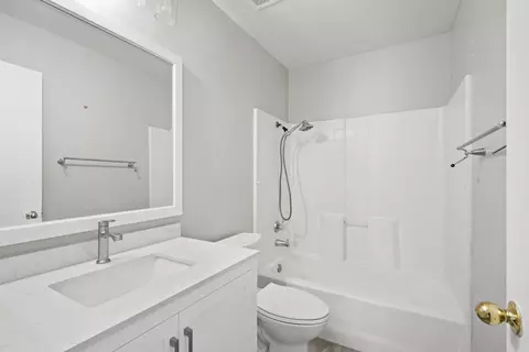 11671 Oxford Ct, Adelanto, CA 92301 photo 6