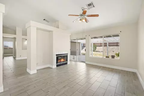 11671 Oxford Ct, Adelanto, CA 92301 photo 10