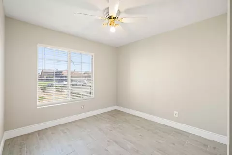 11671 Oxford Ct, Adelanto, CA 92301 photo 4