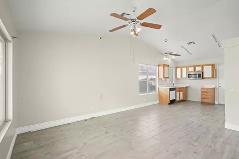11671 Oxford Ct, Adelanto, CA 92301 photo 12