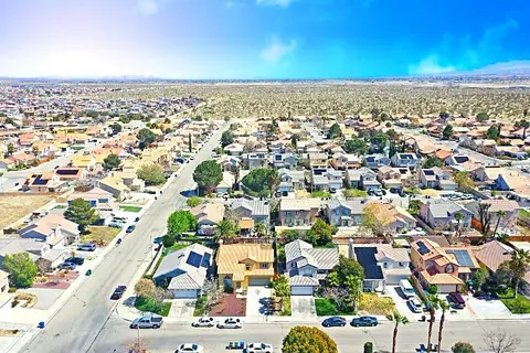 View/Area - 36934 Royce Ct, Palmdale, CA 93552 photo 2 of 8