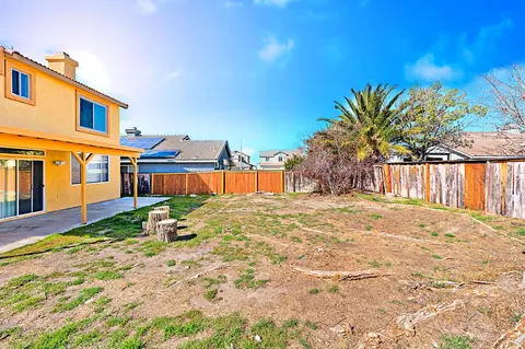 Exterior - 36934 Royce Ct, Palmdale, CA 93552 photo 8 of 11