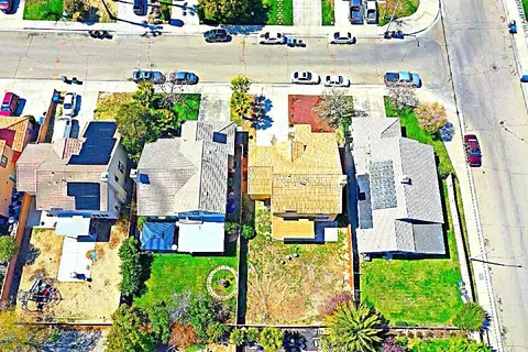 View/Area - 36934 Royce Ct, Palmdale, CA 93552 photo 6 of 8