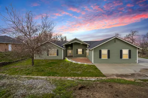 Exterior - 28321 Pimlico Way, Tehachapi, CA 93561 photo 5 of 5
