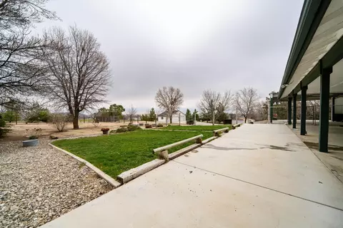 27900 Cummings Valley Rd, Tehachapi, CA 93561 photo 18