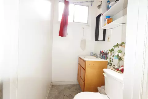 13125 Pinney St, Pacoima, CA 91331 photo 10