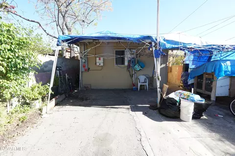 13125 Pinney St, Pacoima, CA 91331 photo 23